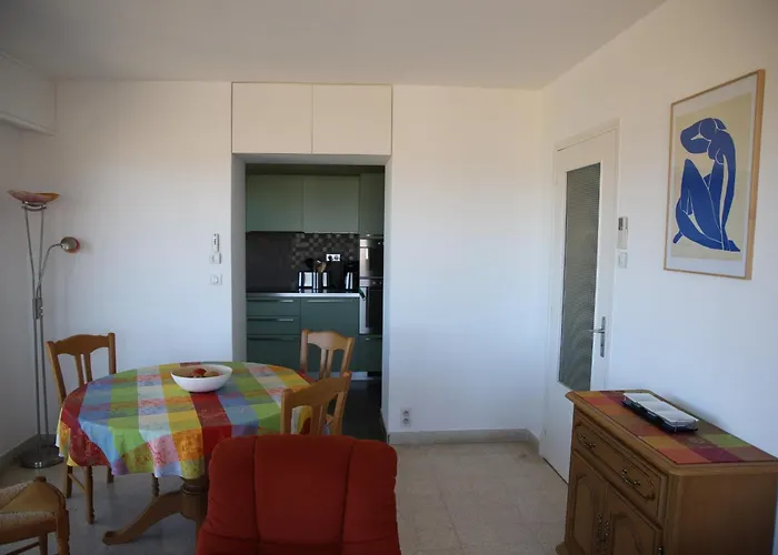 Apartman Pretty Haven Of Peace With Sea View Antibes